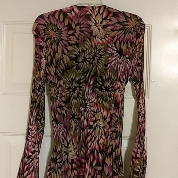 Ruffled blouse - Picture 2 of 2